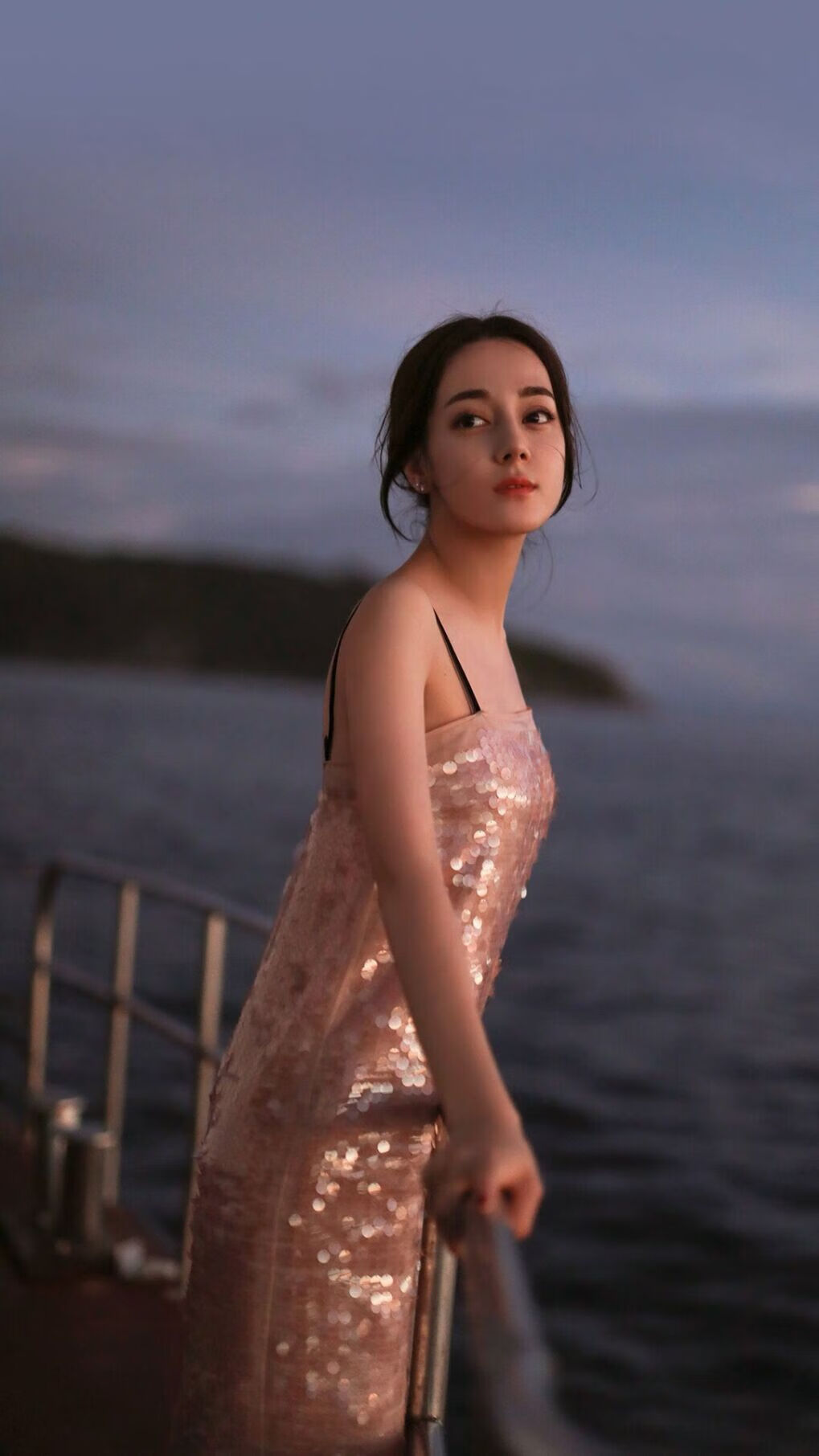 锋线传球成功率是否直接影响中后场压上意愿，锋线球员是什么意思